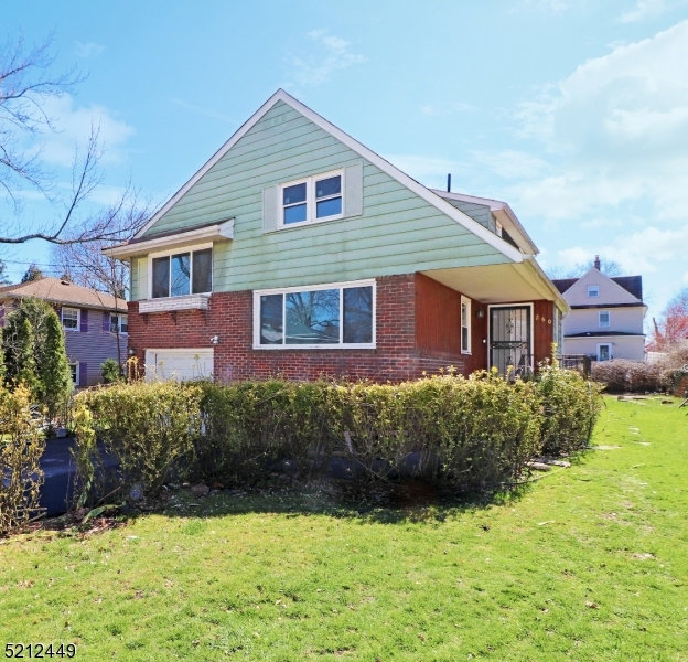 260 Shepard Ave