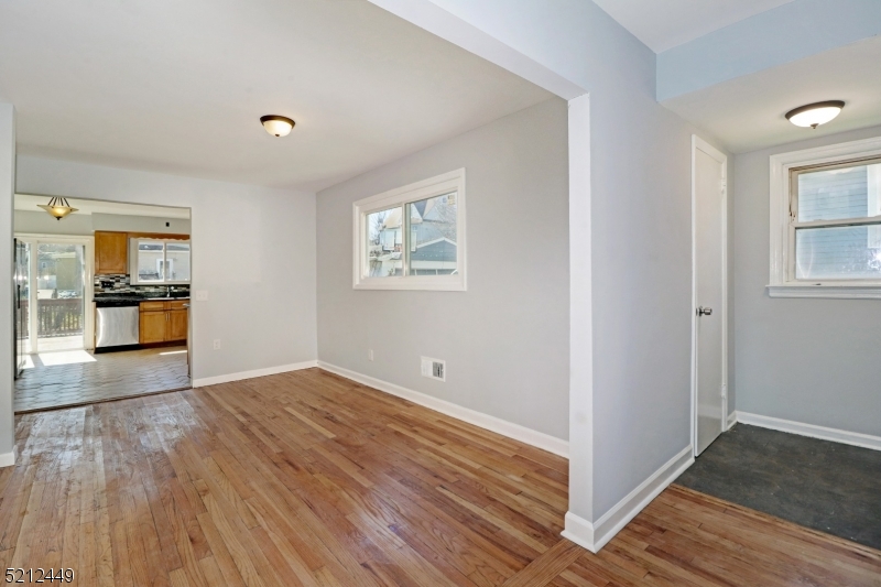 260 Shepard Ave