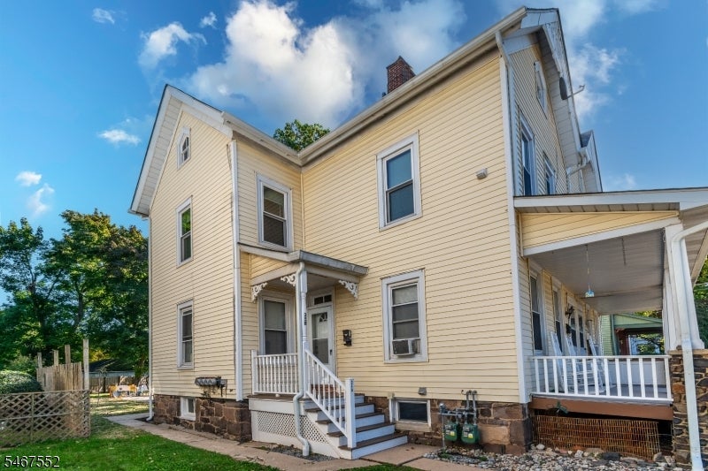 25 N Main St B