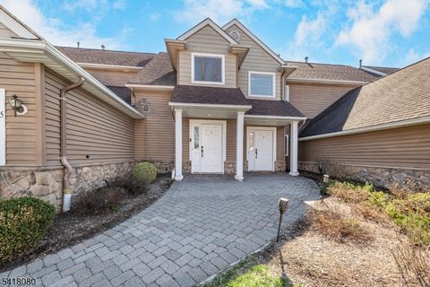 5 Bramble Ct Hardyston Twp. NJ 07419