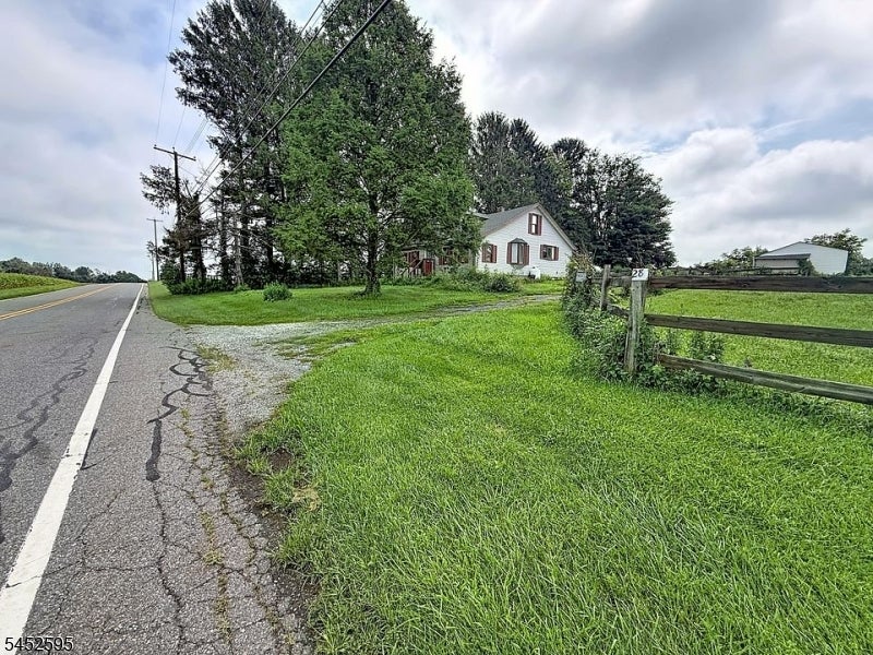 28 Wolfs Corner Road