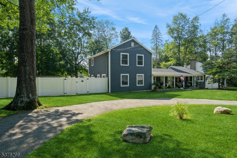 8 Saint Marys Pl