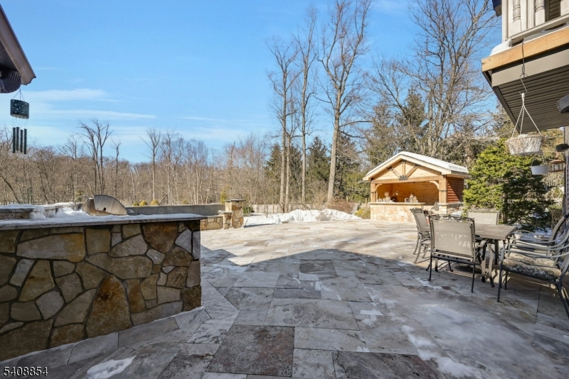 285 Chestnut Ridge Rd