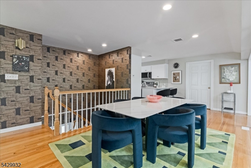 18 Green Rd