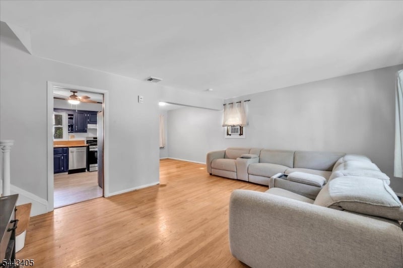612 Betsy Ross Pl