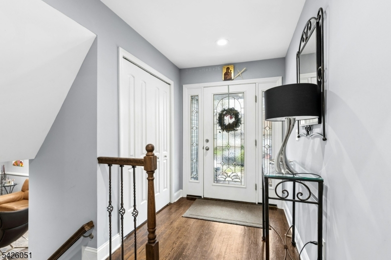 15 Roosevelt Ave