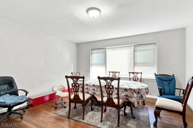 120-122 Tuxedo Pkwy