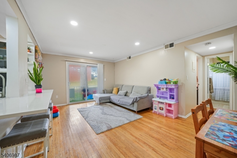 1300 Rock Ave APT F1