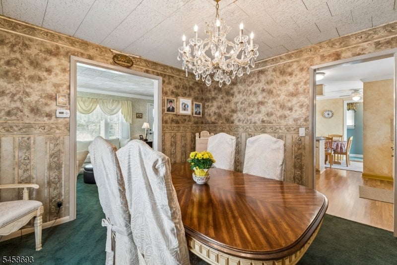 25 Swan Rd