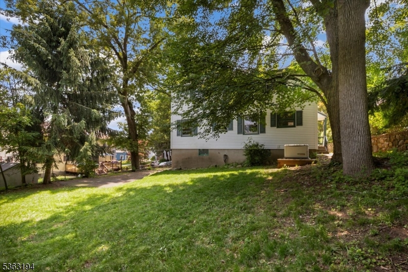 10 Lakeview Trl
