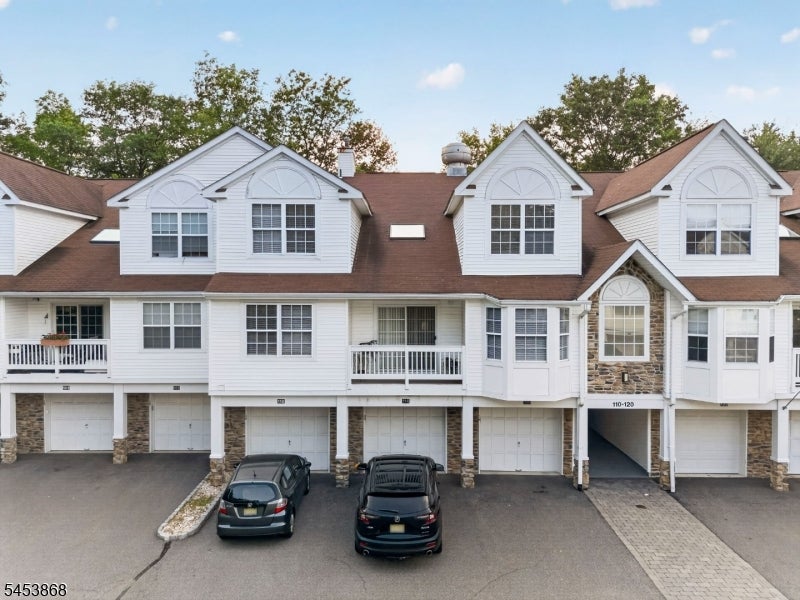 116 Whisper Way East
