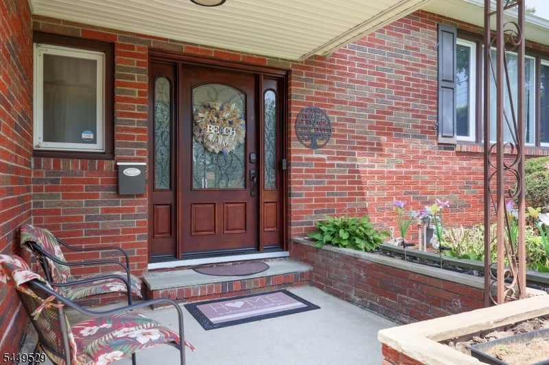 167 Acorn Dr