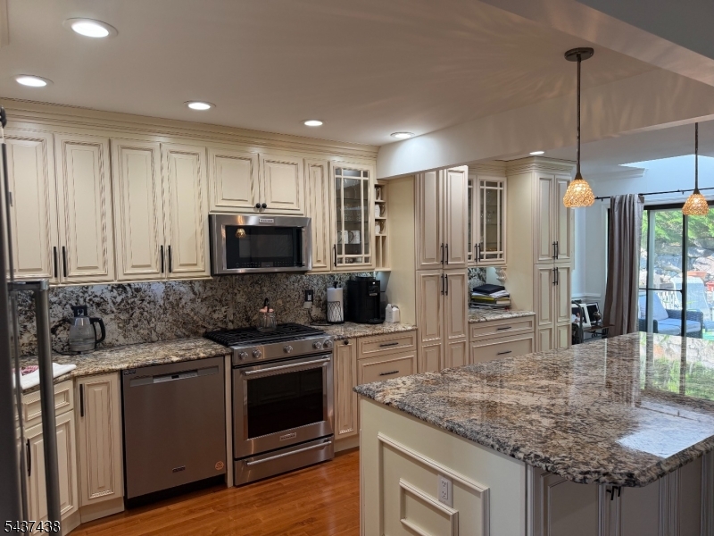 22 Averell Dr 22