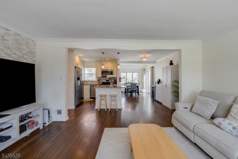 1341 Lincrest Ter