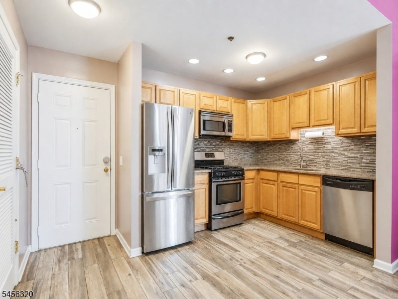 19 Market Street 401