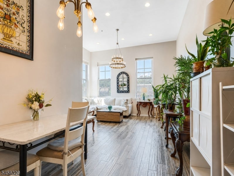 19 Market Street 401