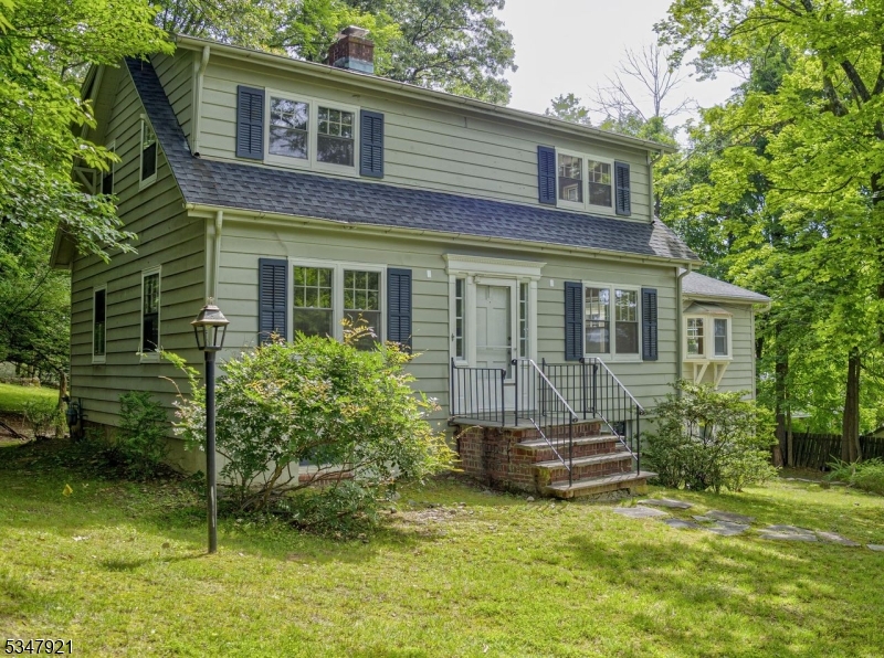 19 Greenwood Ave