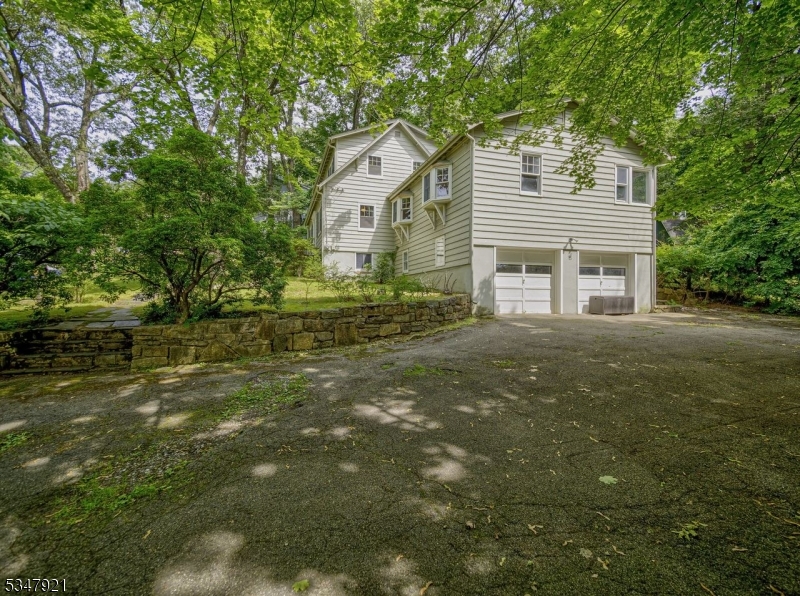 19 Greenwood Ave