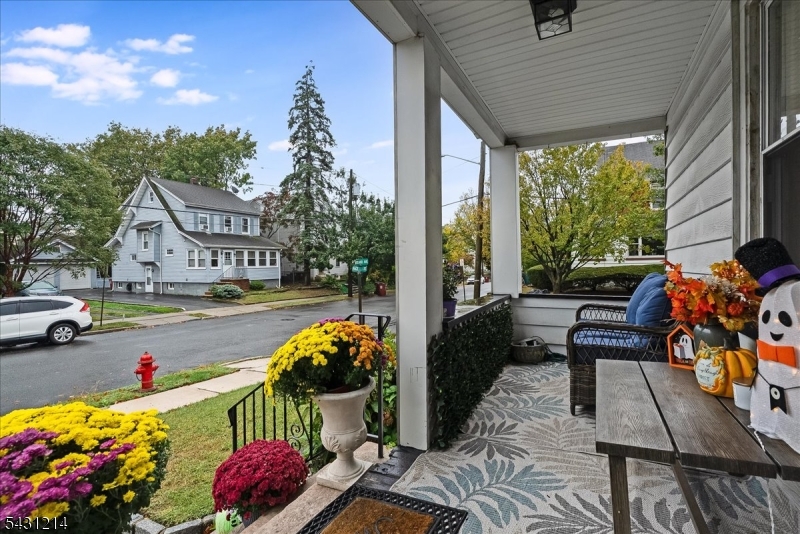 25 Woodland Ave
