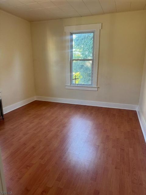 16 Cutler St Clifton City NJ 07011