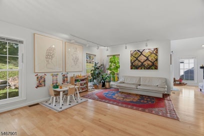 150 Dezenzo Ln West Orange Twp. NJ 07052