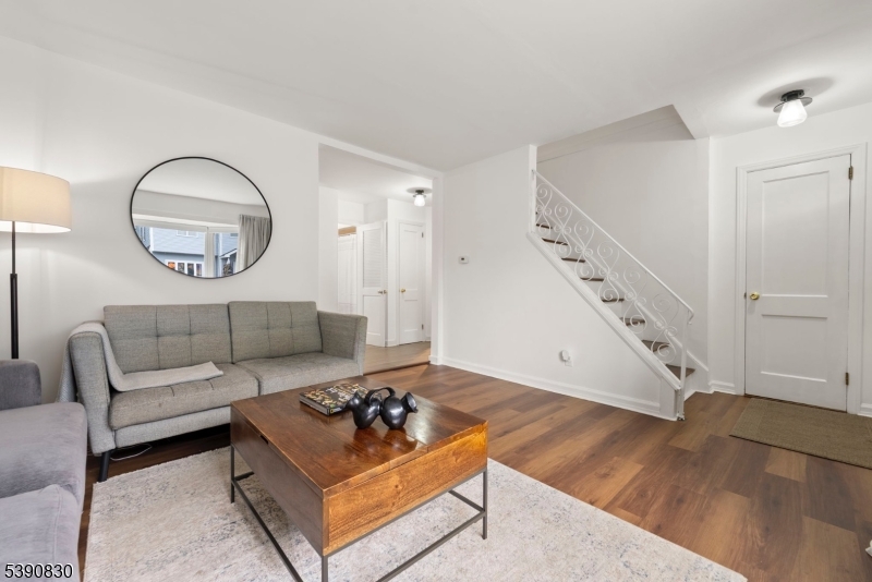 28 Ackerman St