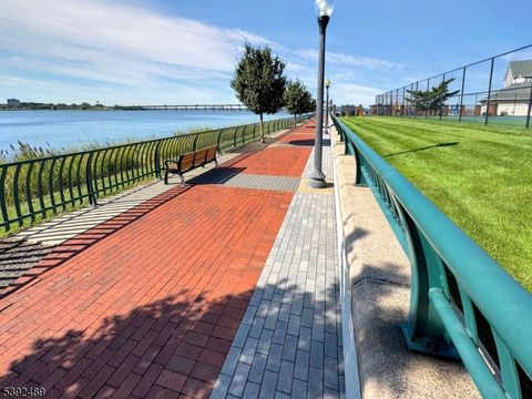 Photo of 20 Redwood St #20, Jersey City, NJ 07305 (MLS # 3993570)