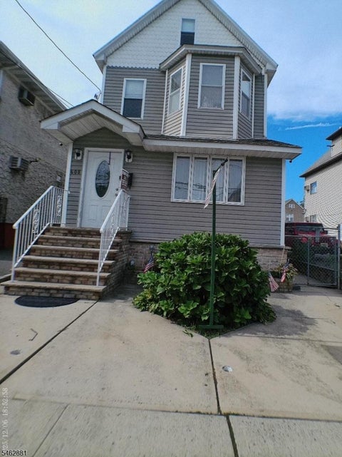 Photo for 608 Adams Ave