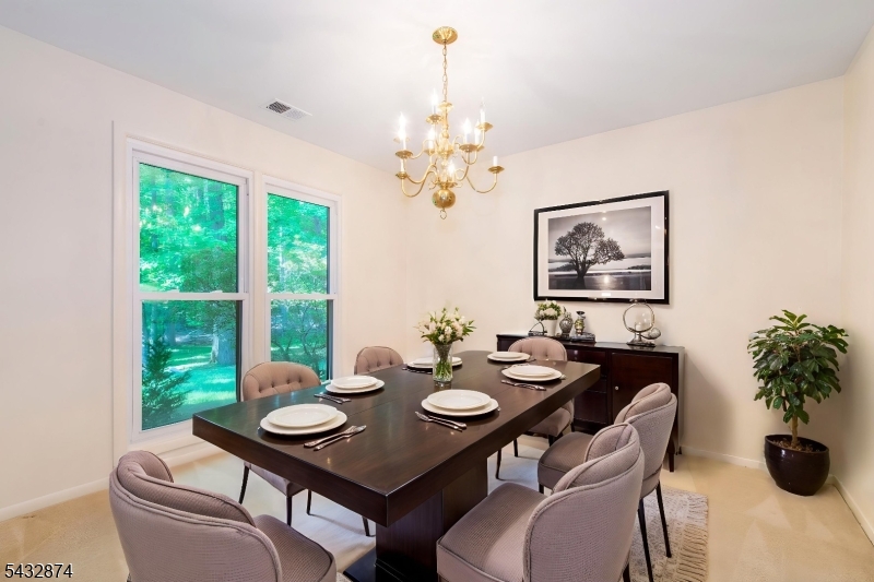 195 Hidden Hollow Ct