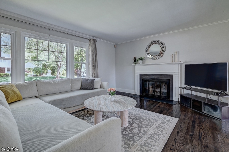 36 Beverly Rd