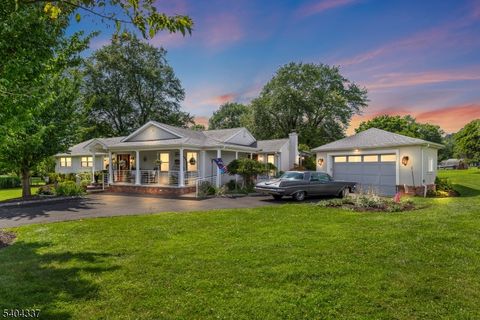 23 Sneider Rd Warren Twp. NJ 07059