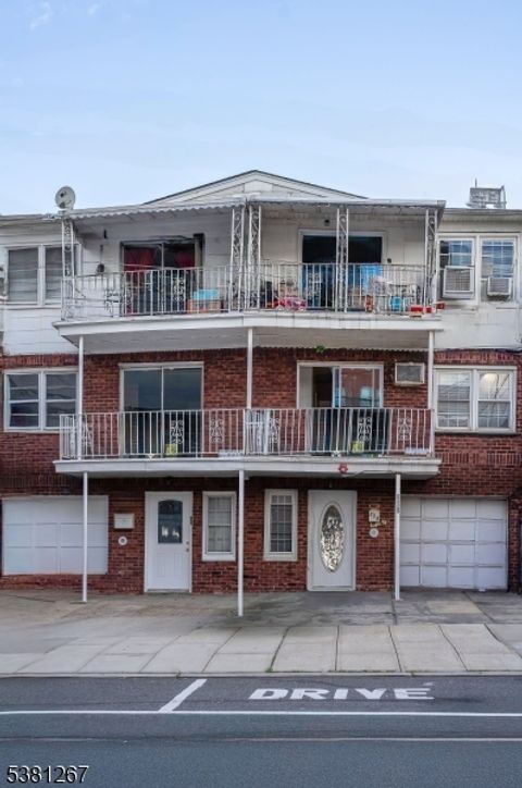 808 23rd St Union City NJ 07087