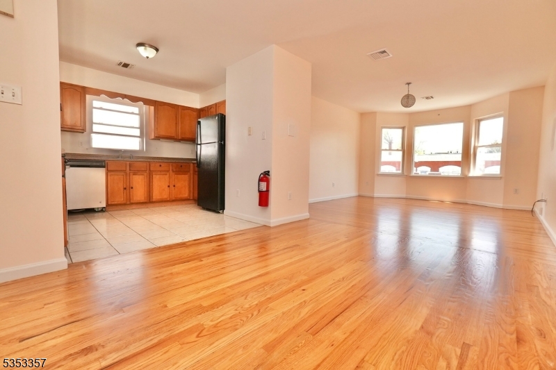 22 Wakeman Ave