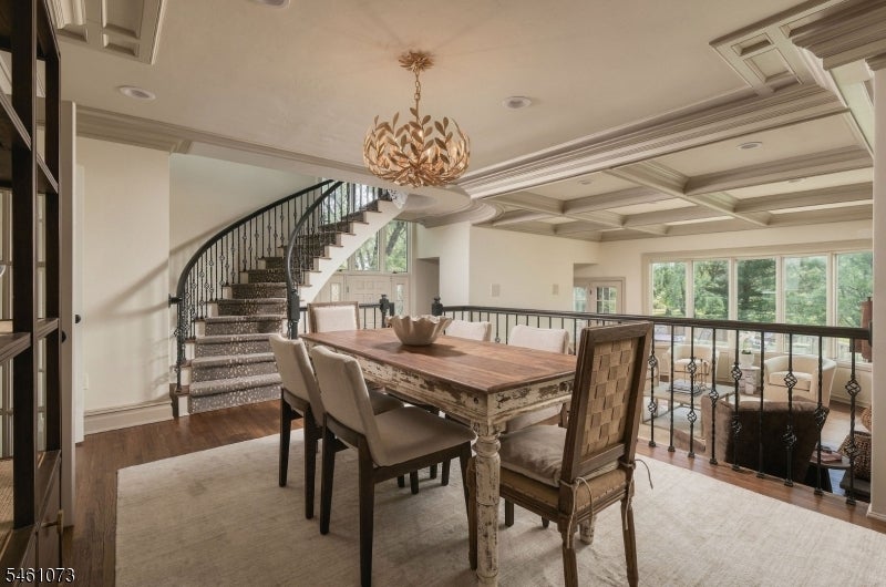 4 Trevino Ct