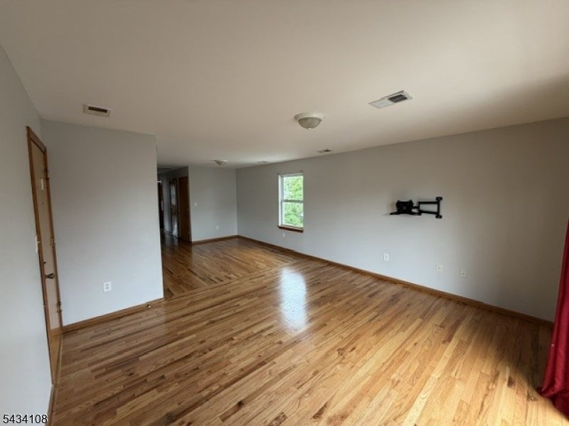 821 Jackson Ave 2