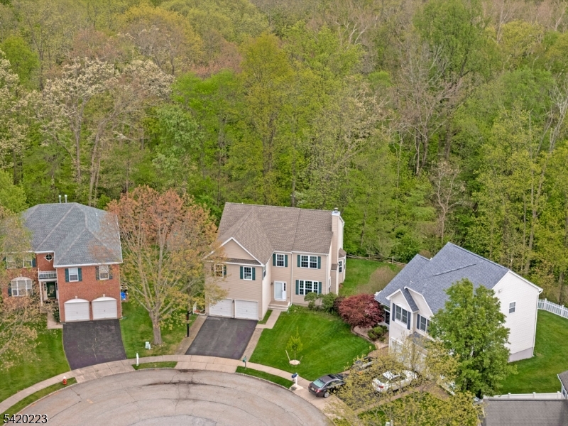 59 Scenic Ct