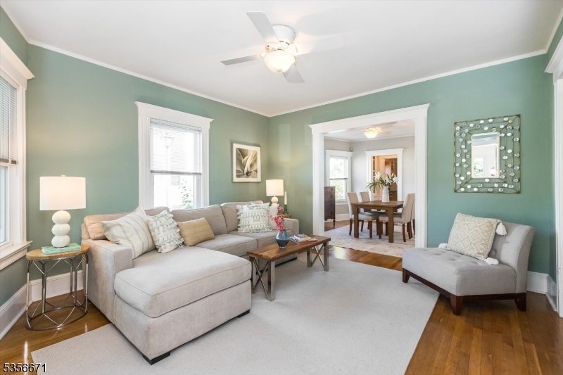 53 James St 1
