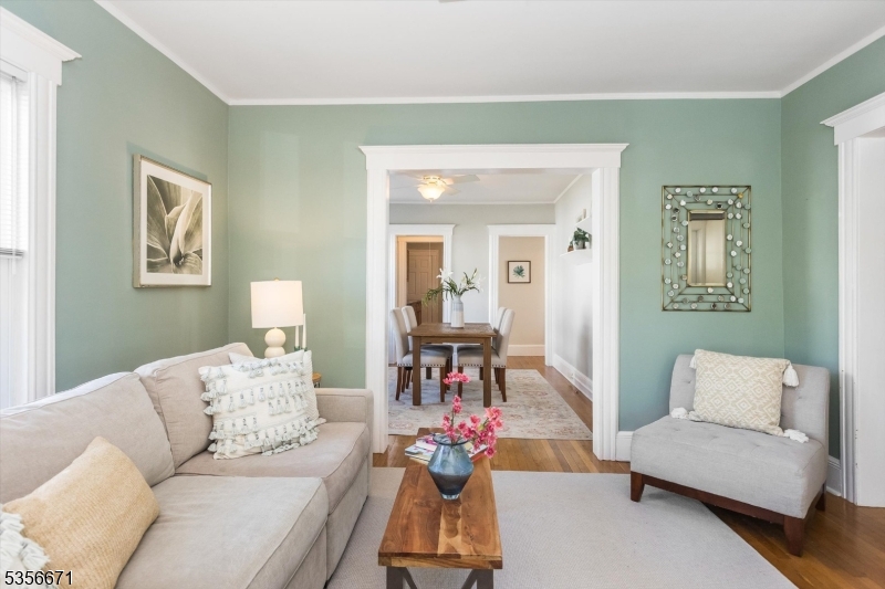 53 James St 1