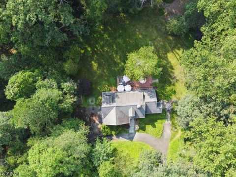 2 Stone House Rd Mendham Twp. NJ 07945