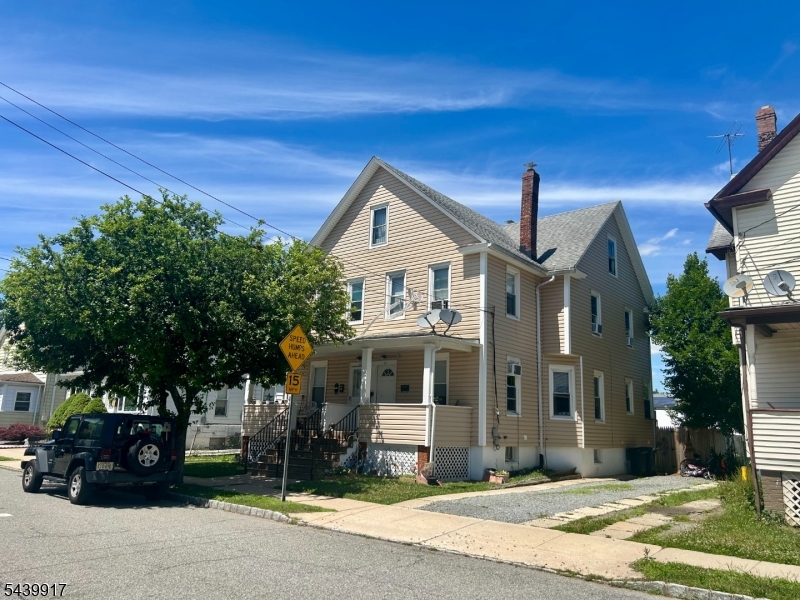 105-107 Berry St