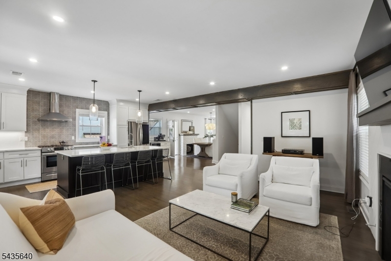 21 Evergreen Pl