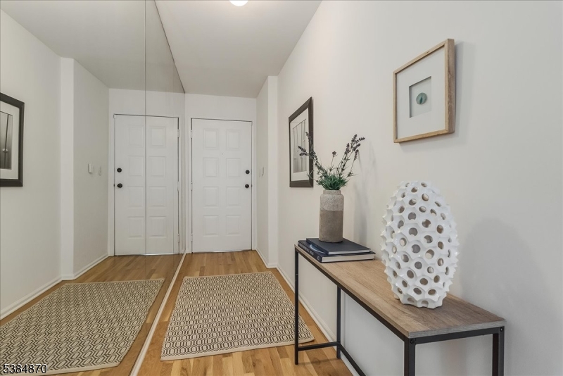 50 Pine St 301