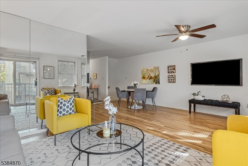50 Pine St 301