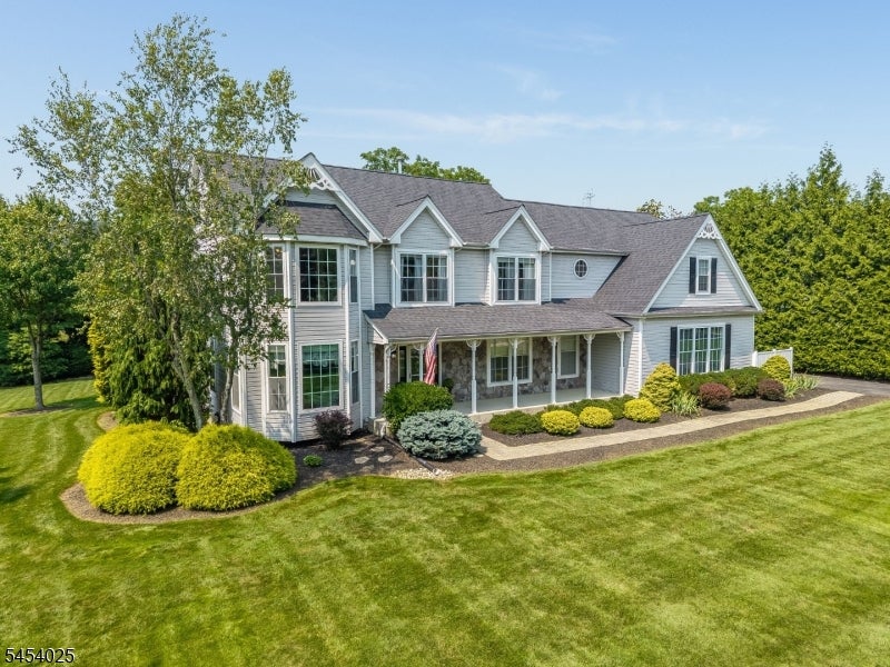 30 Meadowview Dr