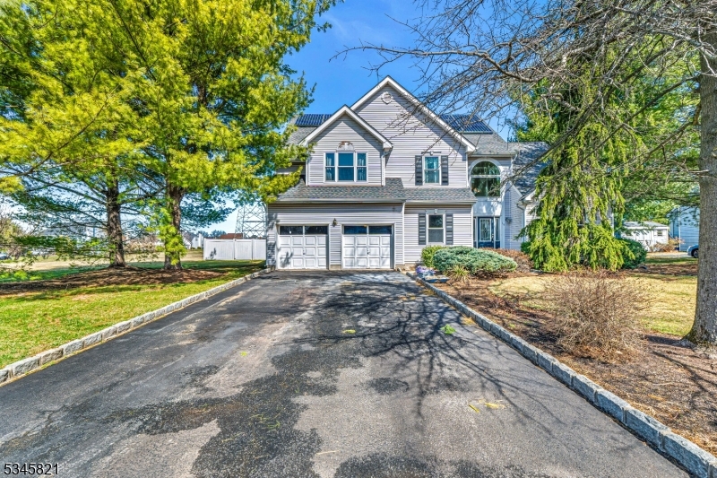 19 Meadow Hills Dr