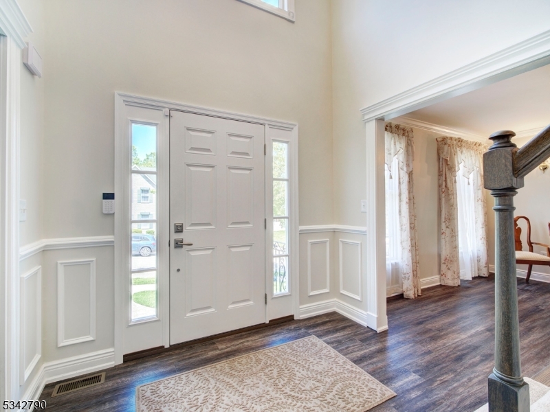 37 Fox Chase Ln