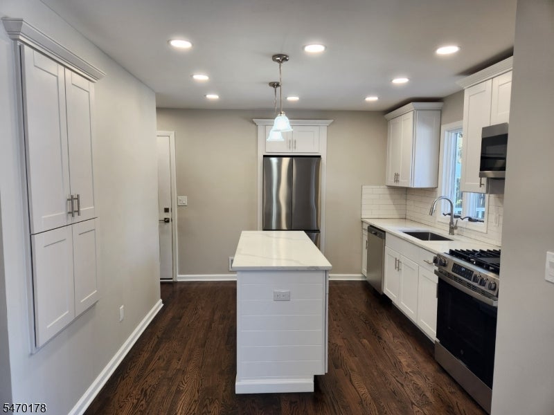 44 Slope Dr