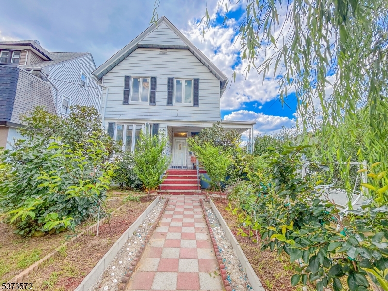 39 Pangborn Pl