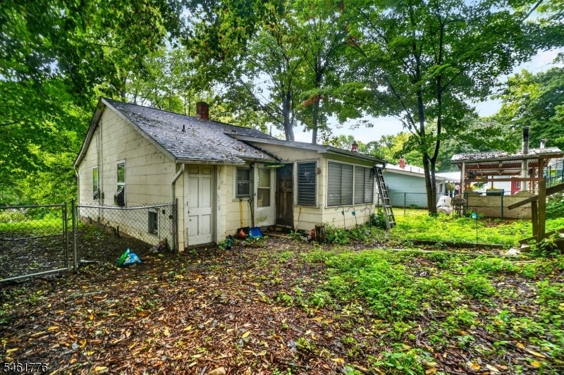 46 Fowler St