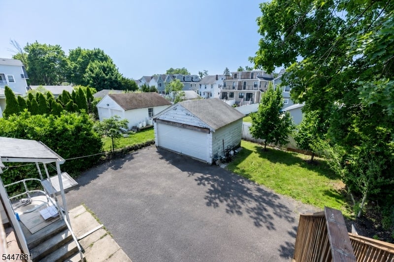 22 Meeker Pl- Unit A A
